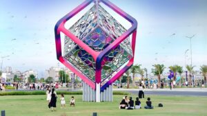 CITY PARK THE GLOBAL CITY